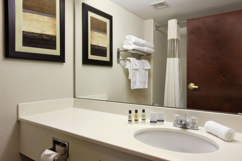 Fairfield Inn & Suites By Marriott Чарлстон Номер фото