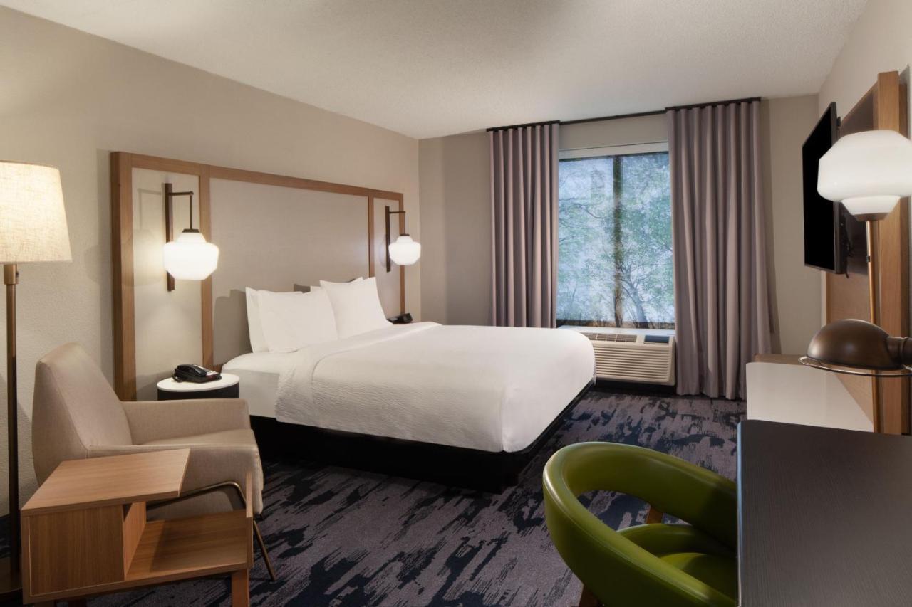 Fairfield Inn & Suites By Marriott Чарлстон Экстерьер фото