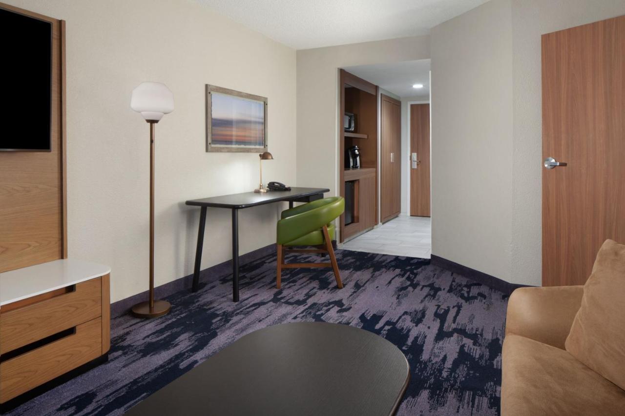 Fairfield Inn & Suites By Marriott Чарлстон Экстерьер фото