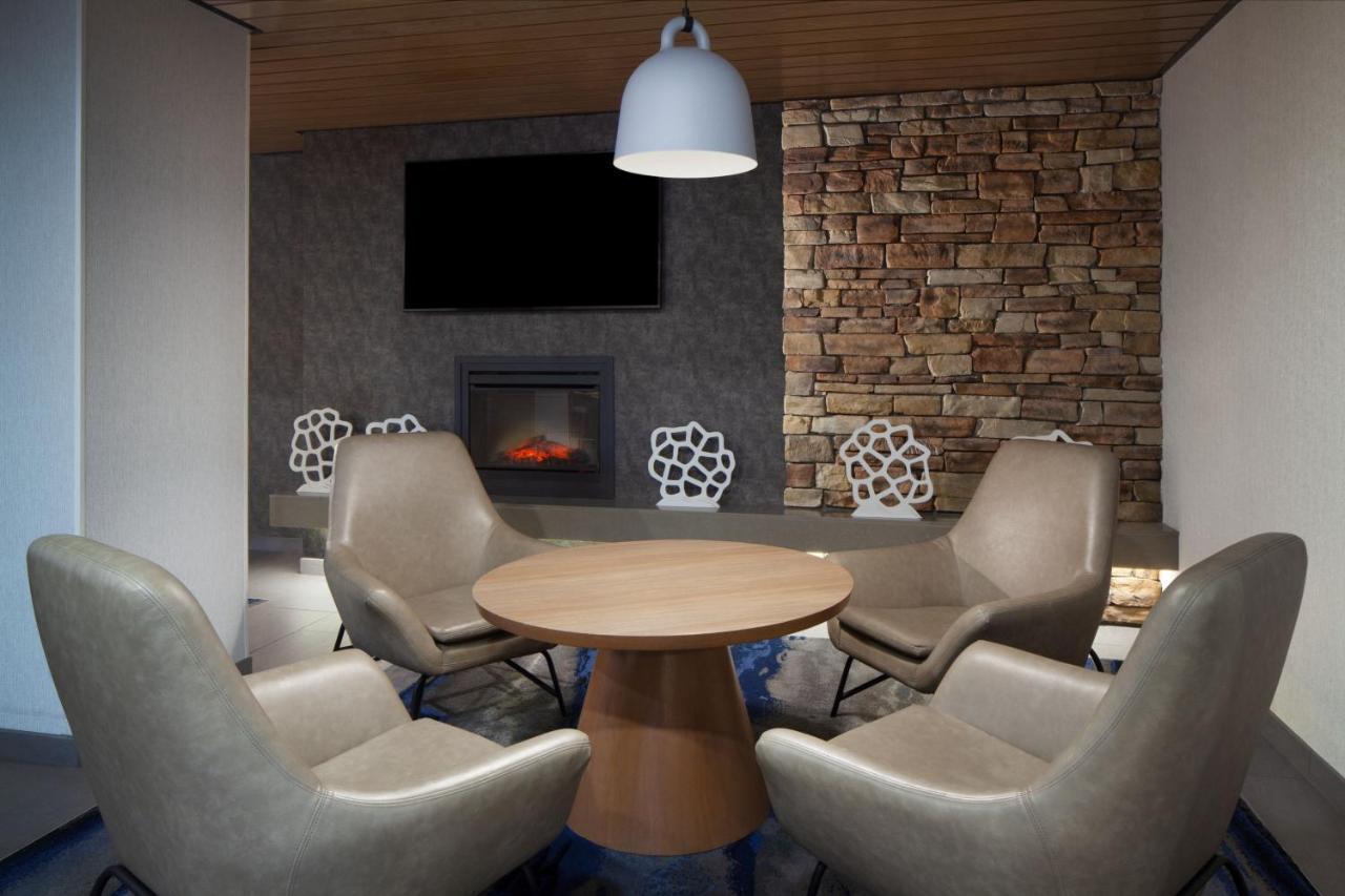 Fairfield Inn & Suites By Marriott Чарлстон Экстерьер фото