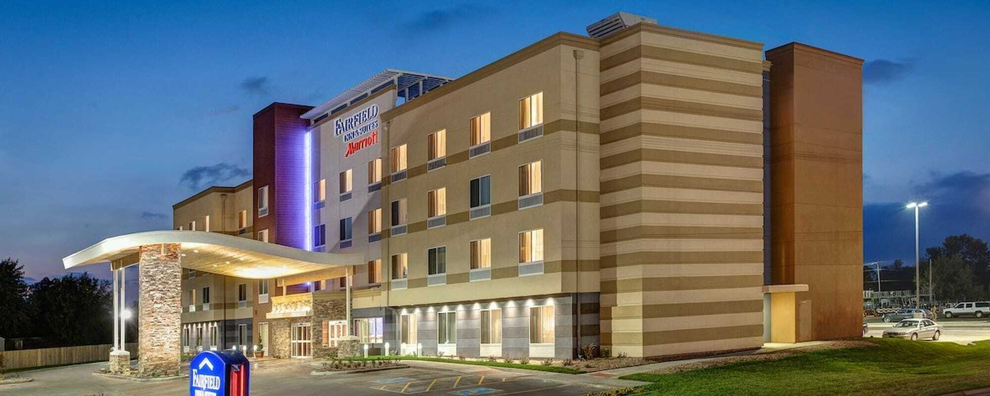 Fairfield Inn & Suites By Marriott Чарлстон Экстерьер фото